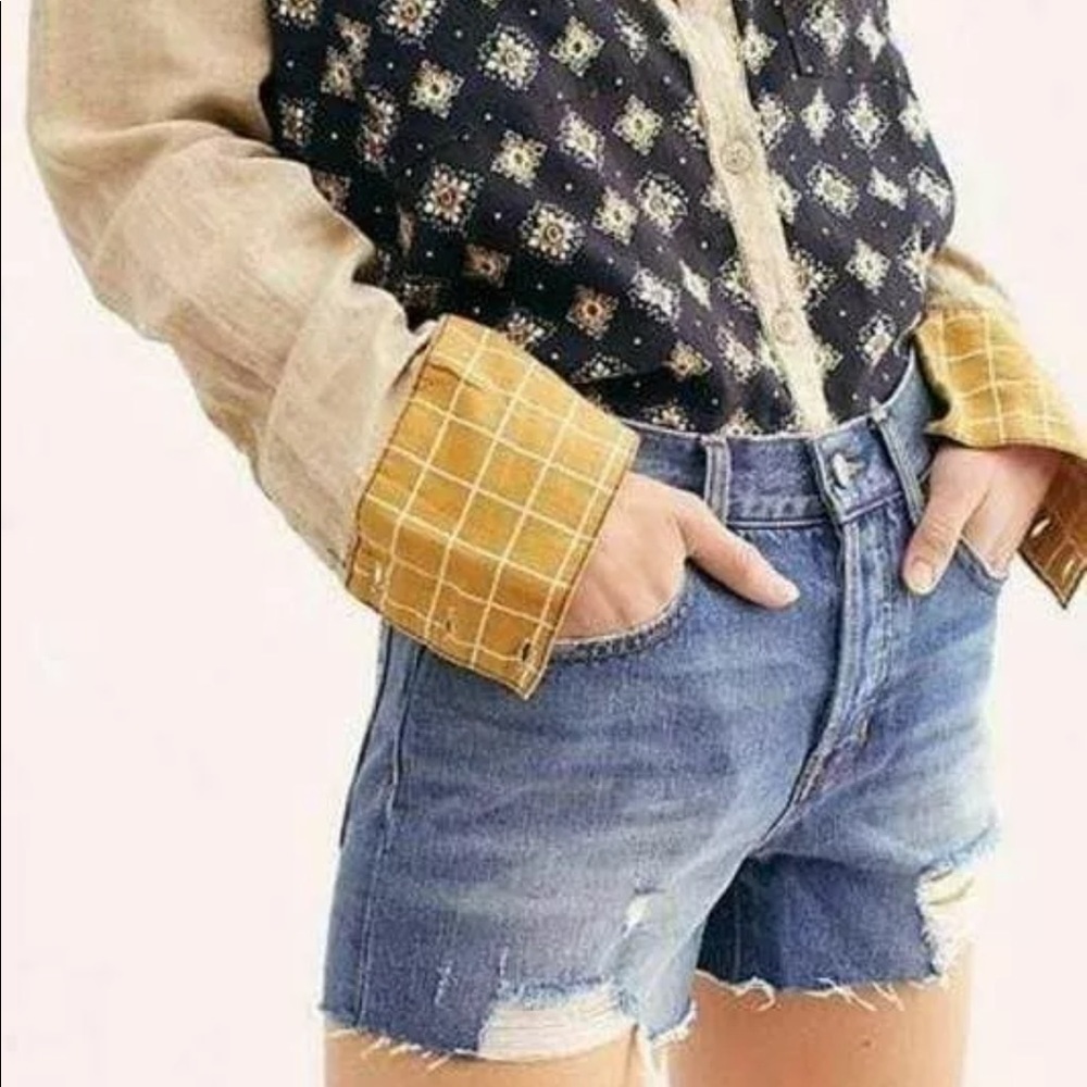 Free People Sofia Waves Denim Shorts size 30 - Picture 1 of 14
